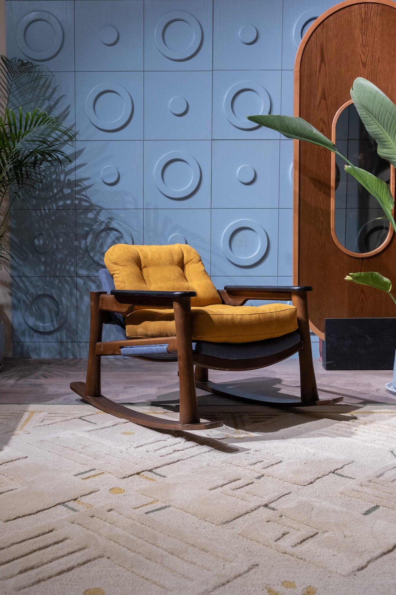 Liva Rocking Armchair