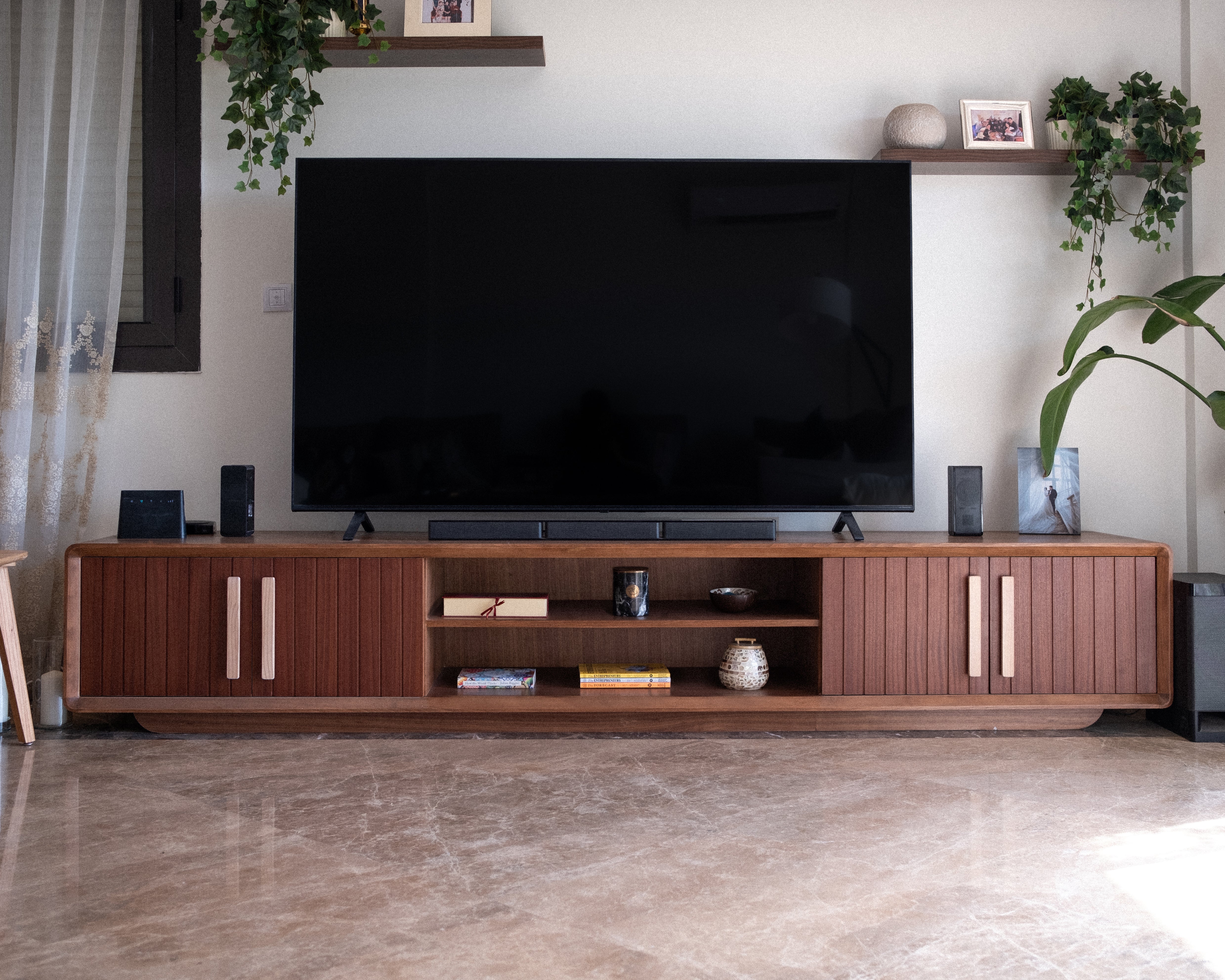 Ivar TV Unit